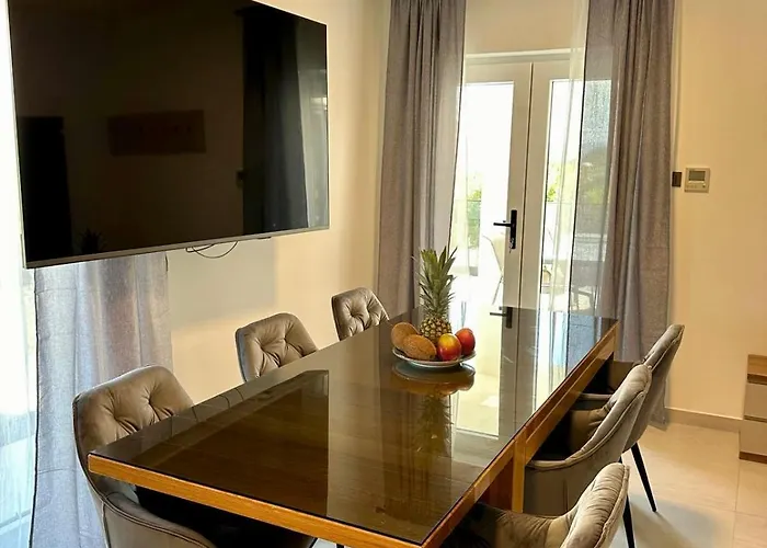 Monte Rosso Hermes Art Villa